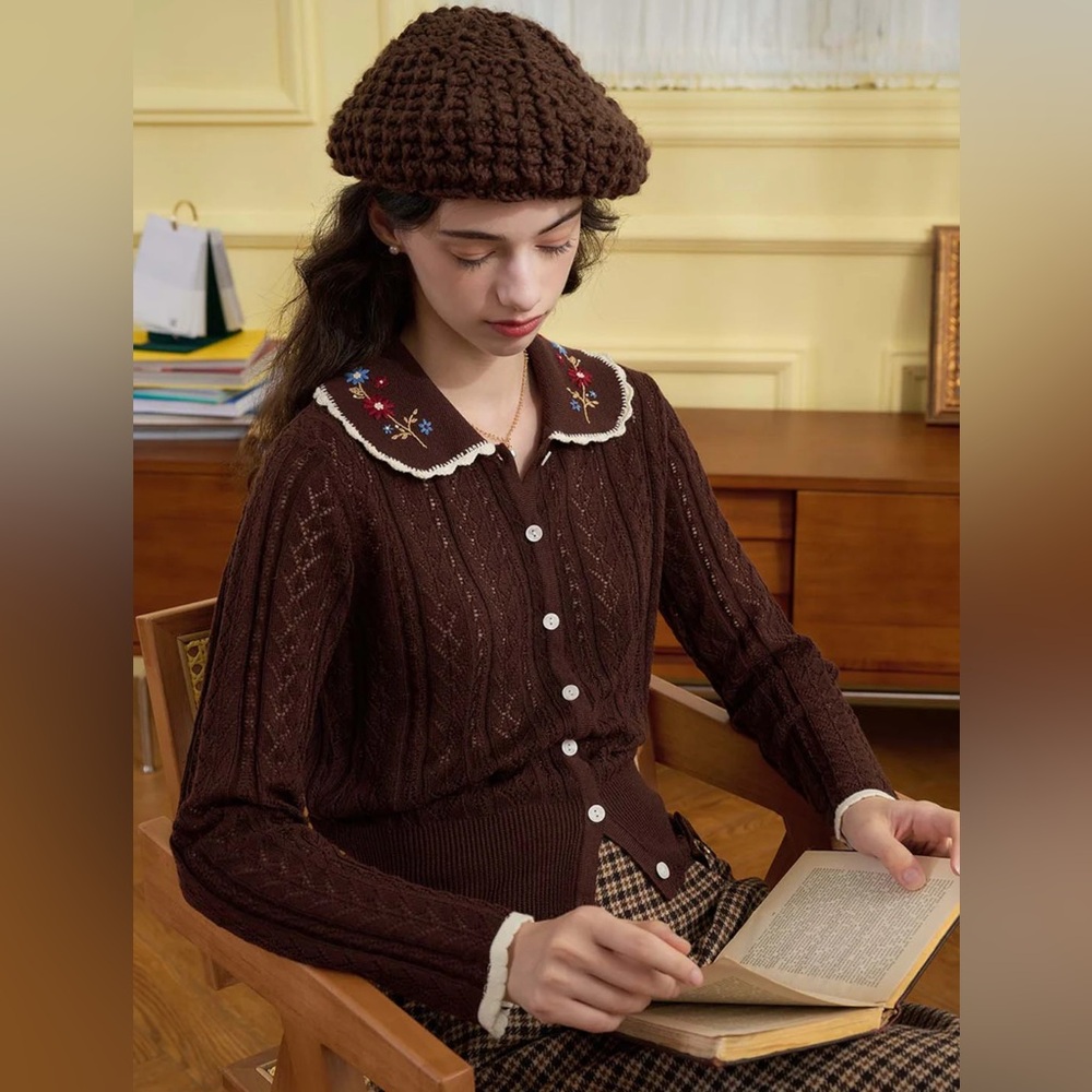 BNWT Simple Retro Shay Peter Pan Collar Embroidered Cardigan